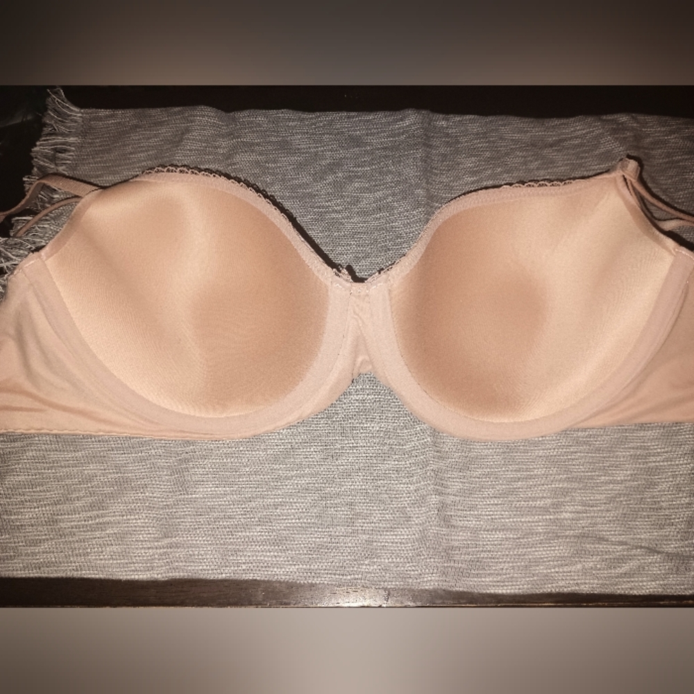 Victoria Secret Body By Victoria Tan Lined Demi Bra Size 38C - Picture 7 of 8